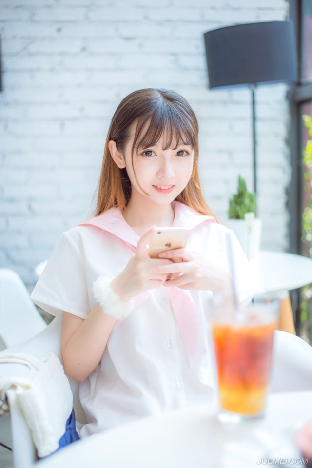我漠视无谓的闲言，这使我内心舒畅。